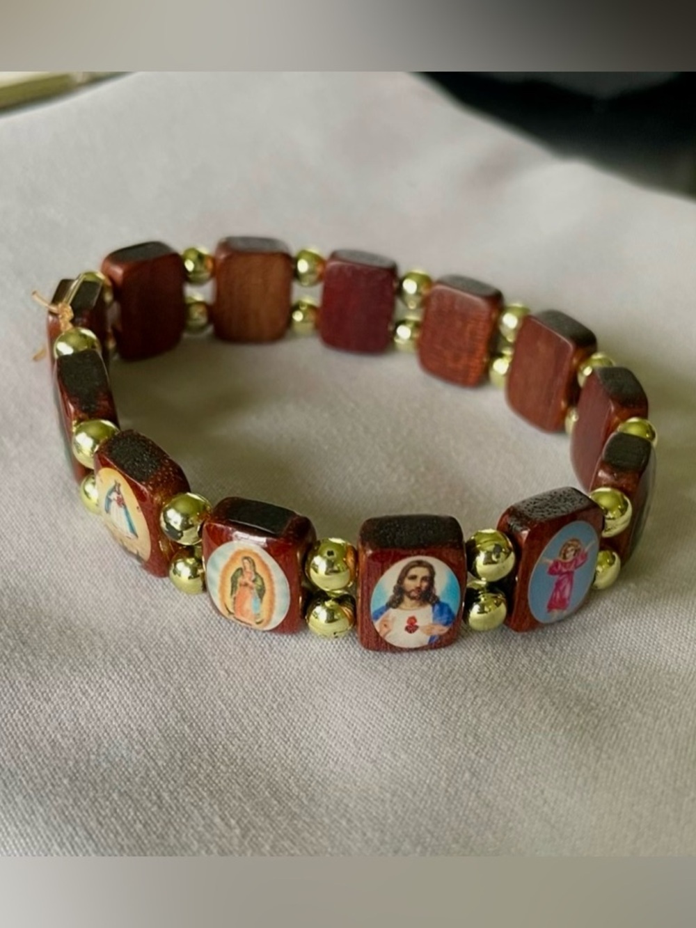 Wooden Prayer Bracelet - Picture 2 of 7